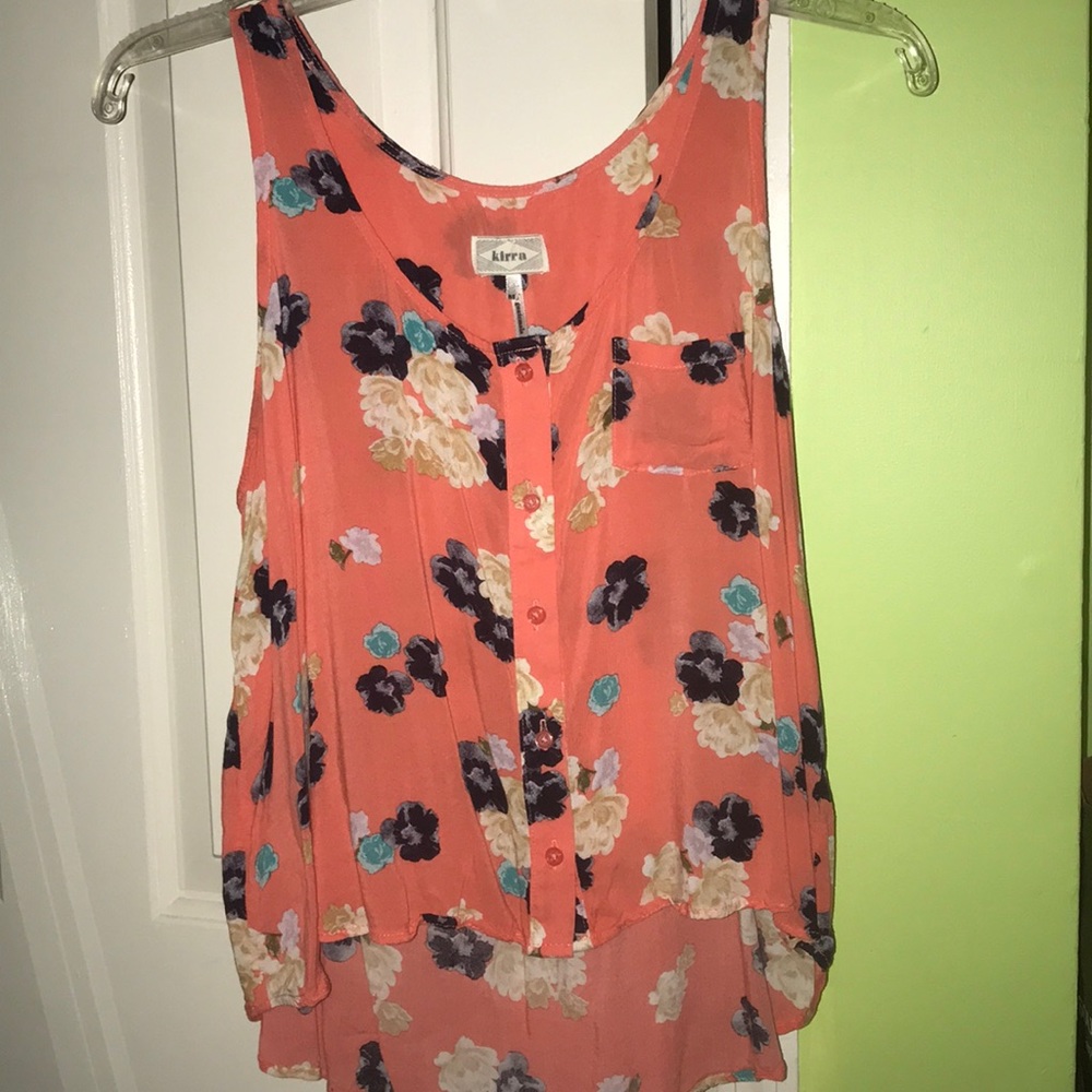 Coral floral tank